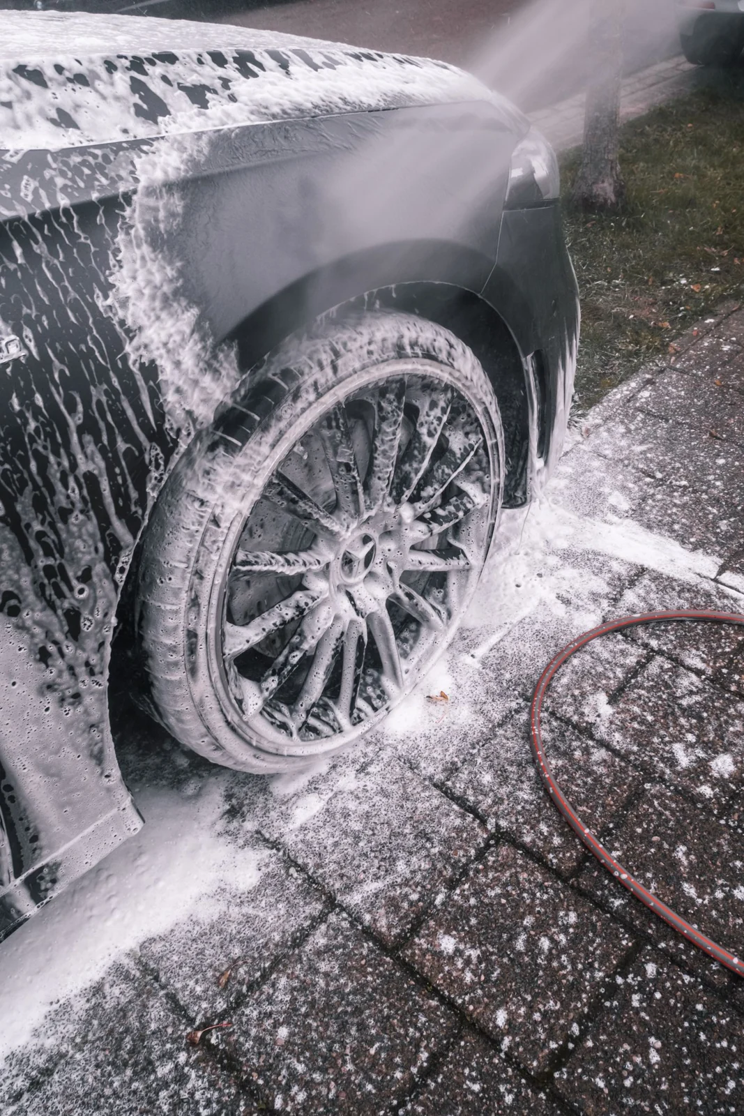 Foam wash around a performance wheel